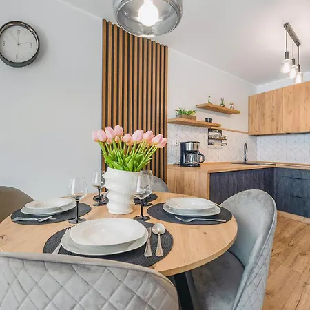 - Perlowa Przystan Apartamento Kołobrzeg