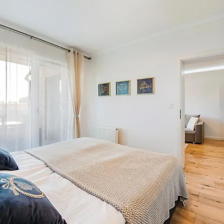 - Perlowa Przystan *