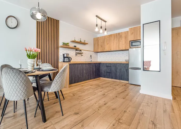 - Perłowa Przystań *