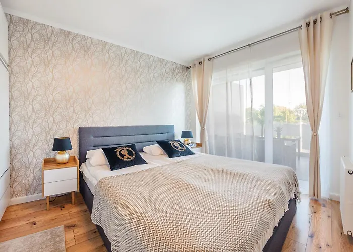 - Perlowa Przystan Apartment *